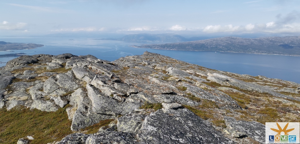 Lødingen sett fra toppen.